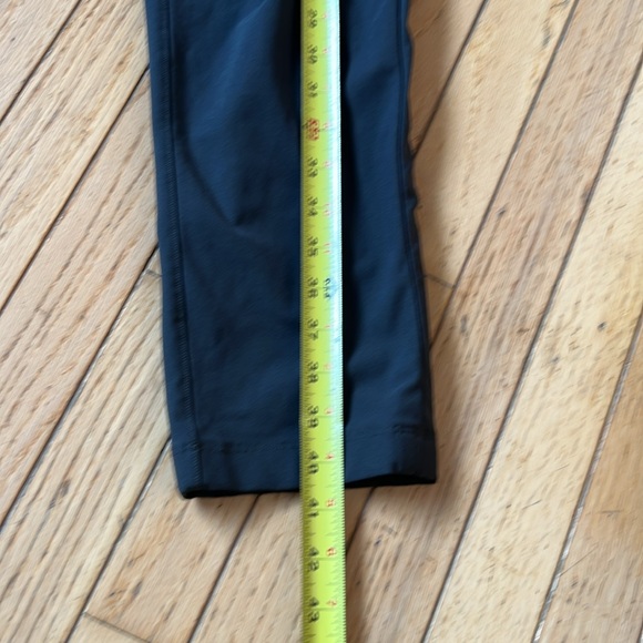 Lululemon 💙 pants size 32 - Picture 9 of 10